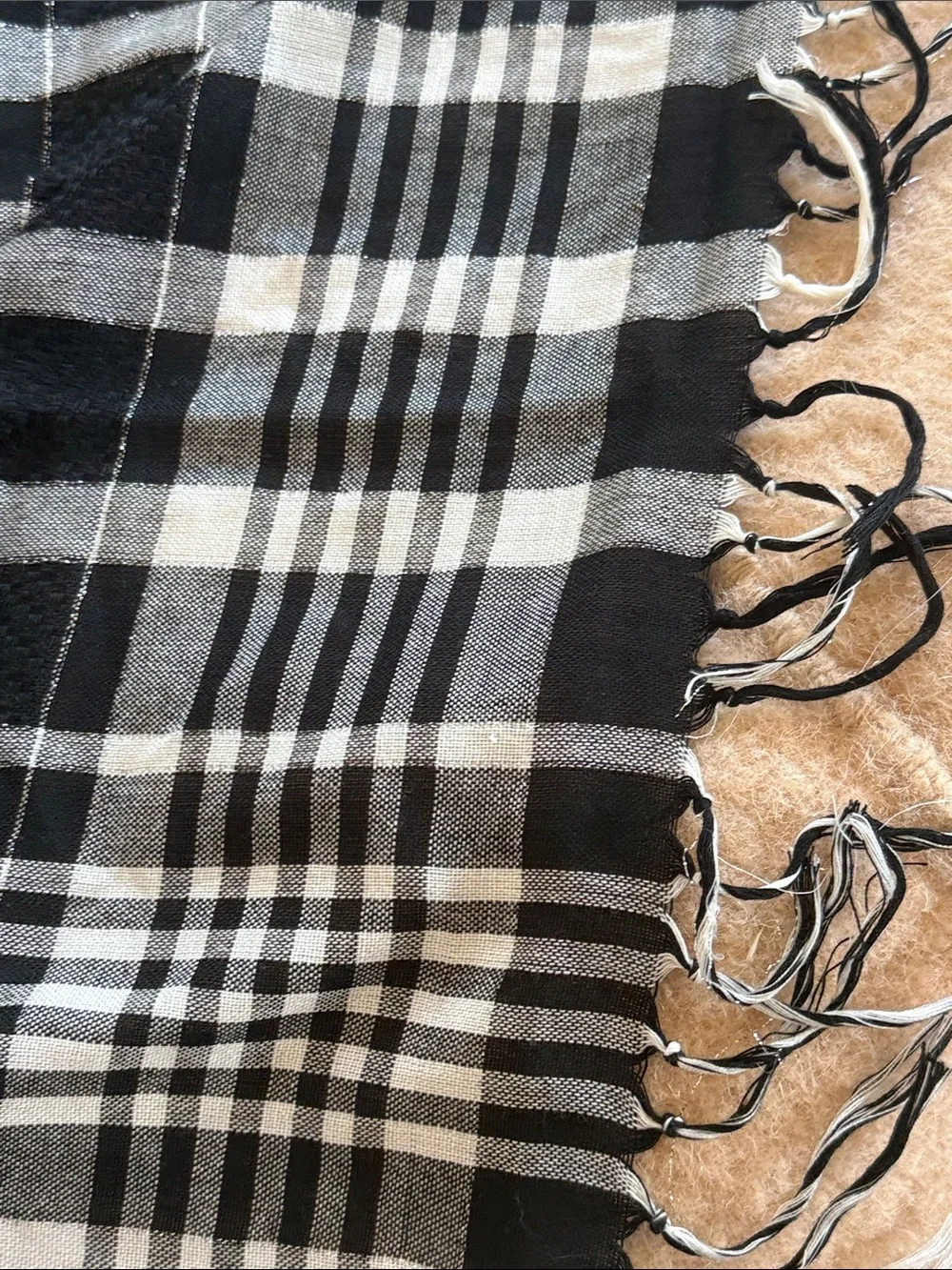 Express Black and white scarf with silver tinsel sqaure shaped
